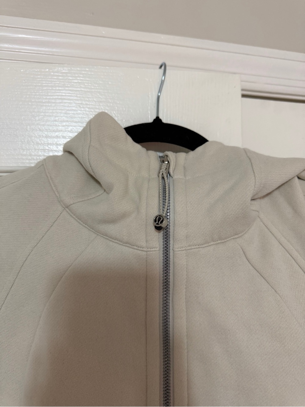 Lululemon Scuba Cream Zip-Up Hoodie Jacket Size 6 - Picture 3 of 6